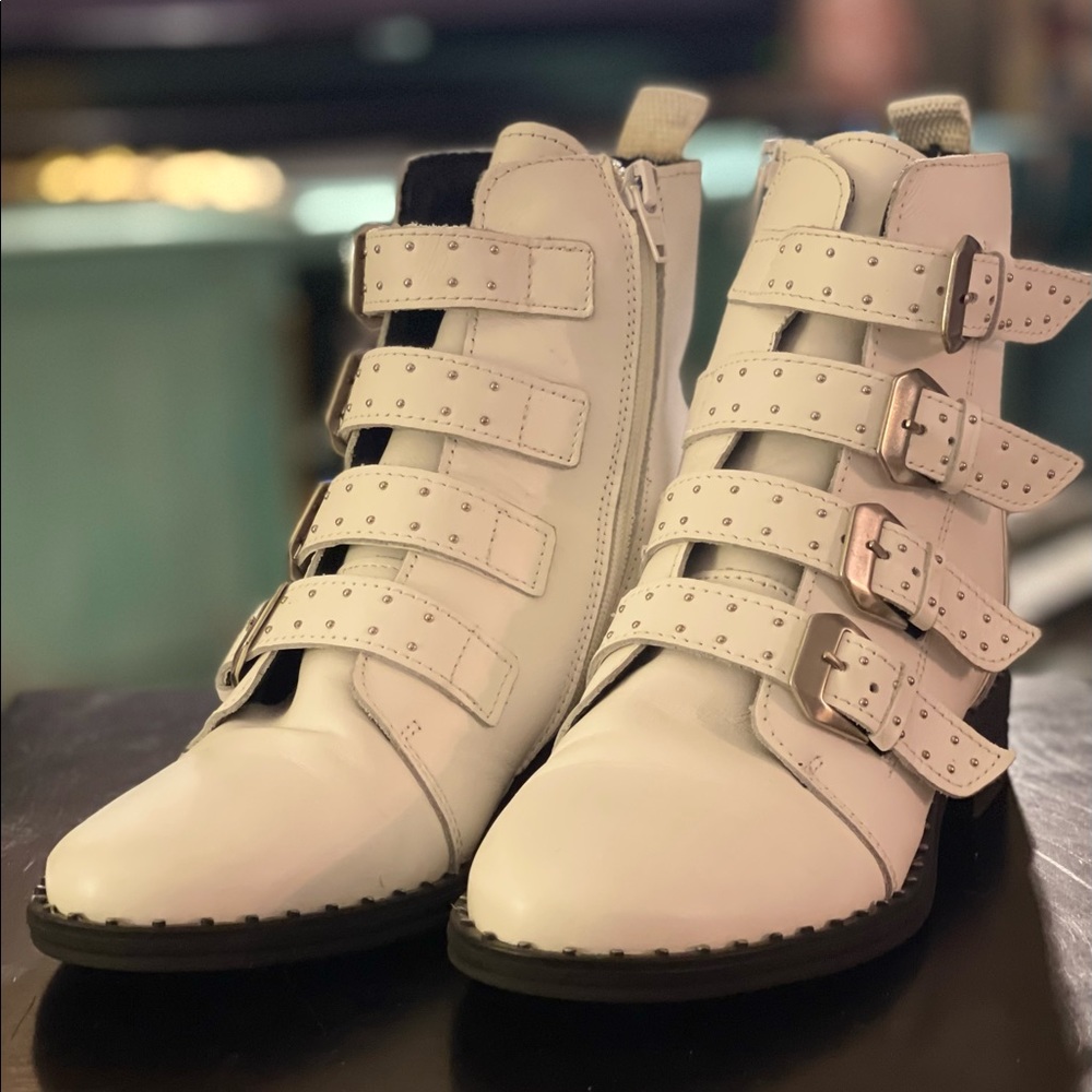 White Ankle boots